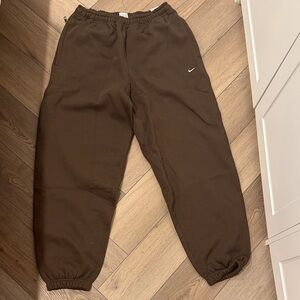 Nike Brown Jogger Sweatpants with White Swoosh